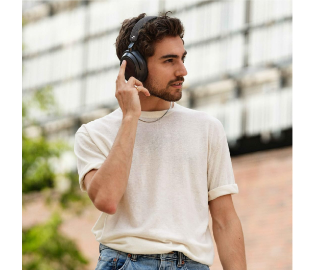 Sennheiser MOMENTUM 4 Wireless Black - 1068860 - zdjęcie 13